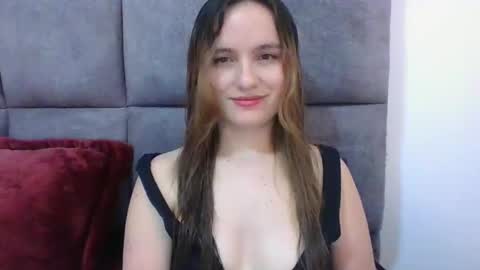valeriafrannco online show from 01.10.25