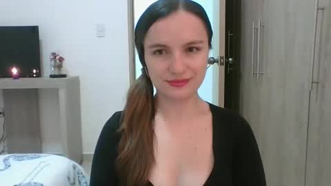 valeriafrannco online show from 01.30.25