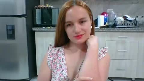 Snapshot of valeriafrannco chatting on 06.05.26 valeriafrannco online show from 06.05.26