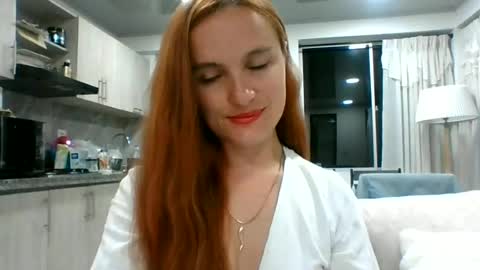 Snapshot of valeriafrannco chatting on 06.22.26 valeriafrannco online show from 06.22.26