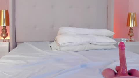 Valeria online show from 04.10.26