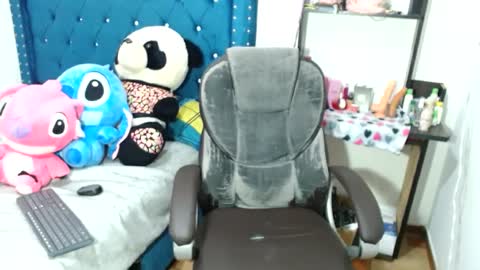 Snapshot of valeriahotye chatting on 03.05.25 ValeriaHotye online show from 03.05.25