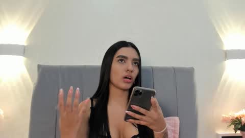 valeriajons online show from 10.26.25