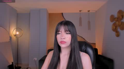 Valeria online show from 10.23.25