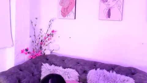 Snapshot of valeriaruiz_1 chatting on 12.27.24 Valeria online show from 12.27.24