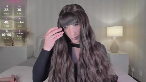 Valeria online show from 10.28.25