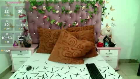 Snapshot of valeriatsx chatting on 01.23.25 La valerie26 online show from 01.23.25