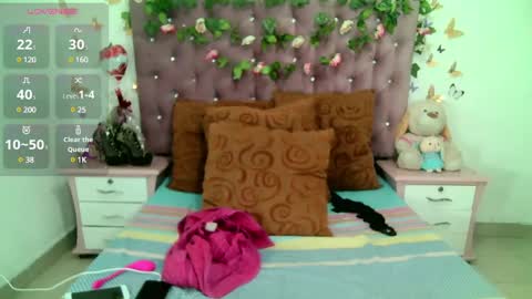 Snapshot of valeriatsx chatting on 02.02.25 La valerie26 online show from 02.02.25