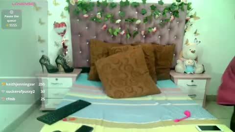 Snapshot of valeriatsx chatting on 03.06.25 La valerie26 online show from 03.06.25