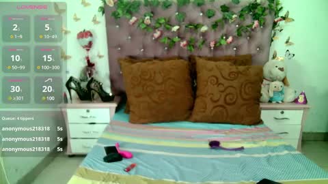 Snapshot of valeriatsx chatting on 03.10.25 La valerie26 online show from 03.10.25
