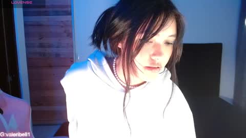 Snapshot of valeribell1 chatting on 12.28.24 Valeri online show from 12.28.24
