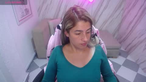 valerie_b online show from 12.15.24