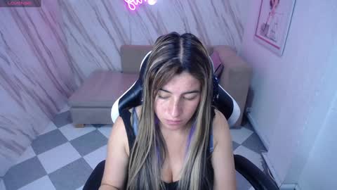valerie_b online show from 01.26.25