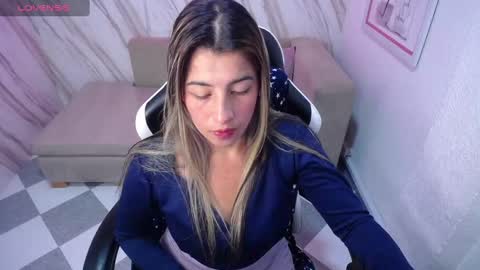 valerie_b online show from 03.05.25