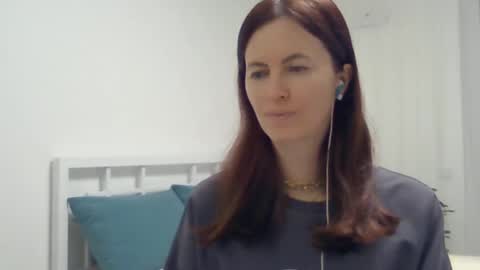 Snapshot of valerie_rose777 chatting on 02.17.25 valerie_rose777 online show from 02.17.25