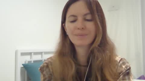 valerie_rose777 online show from 11.06.25