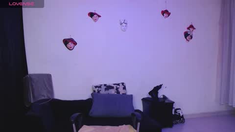 Valerie online show from 10.05.25