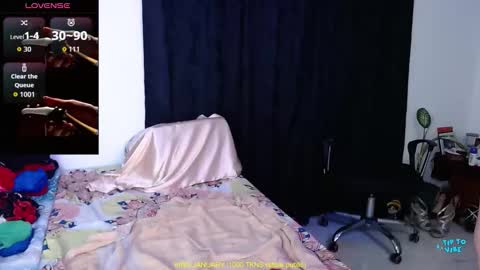 Snapshot of valerie_smile chatting on 01.11.26 Valerie online show from 01.11.26