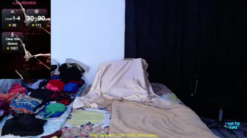 Snapshot of valerie_smile chatting on 01.12.26 Valerie online show from 01.12.26