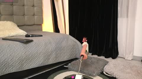 Snapshot of valeriebony chatting on 12.13.24 Valerie Style3 online show from 12.13.24