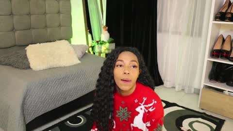 Snapshot of valeriebony chatting on 12.16.24 Valerie Style3 online show from 12.16.24