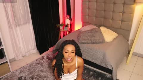 Snapshot of valeriebony chatting on 12.31.24 Valerie Style3 online show from 12.31.24