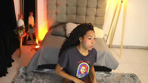 Snapshot of valeriebony chatting on 03.10.25 Valerie Style3 online show from 03.10.25
