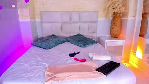 valeriekhaleesi online show from 02.16.26