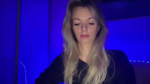 Valerie  online show from 02.11.26