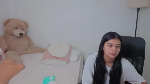 Juli C online show from 10.21.25