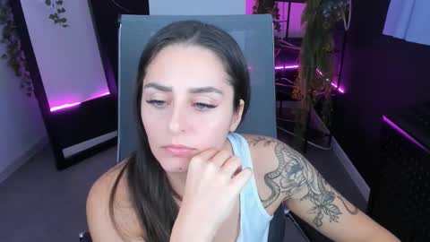 Valerie online show from 10.22.25