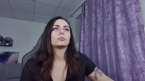 Valerie online show from 11.24.25