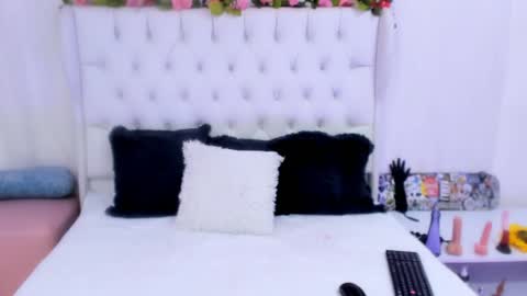 valeria111111 online show from 01.31.25