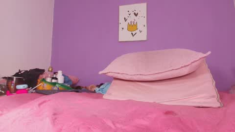 Snapshot of valery_97 chatting on 02.04.25 Valeryn online show from 02.04.25