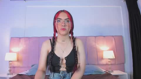 Snapshot of valery__gv chatting on 10.23.25 valery__gv online show from 10.23.25