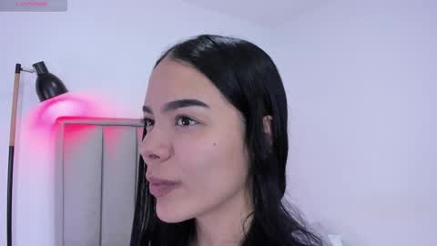 Cris  online show from 12.23.25