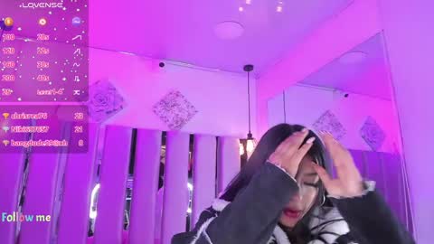 Snapshot of valery__ws chatting on 01.18.25 Valery online show from 01.18.25