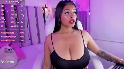 Snapshot of valery__ws chatting on 01.23.25 Valery online show from 01.23.25