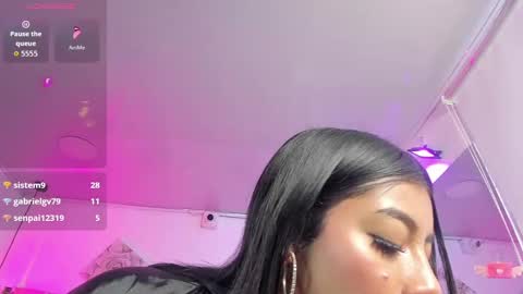 Snapshot of valery__ws chatting on 10.22.25 Valery online show from 10.22.25