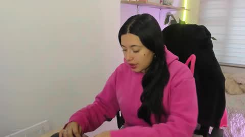 valery_bonnet1 online show from 09.26.25