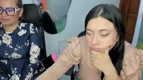 valery_bonnet1 online show from 10.14.25