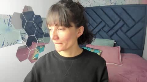 VALERY MORE online show from 02.22.26