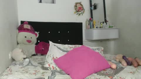 Snapshot of valery_prinss5 chatting on 10.24.25 valery_prinss5 online show from 10.24.25