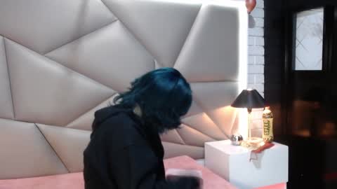 valery_smith15 online show from 01.03.25