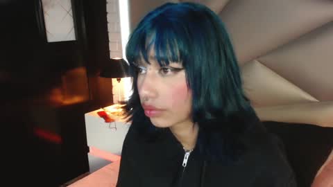 valery_smith15 online show from 01.03.25