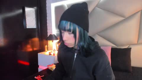 valery_smith15 online show from 01.13.25