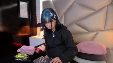 valery_smith15 online show from 01.16.25