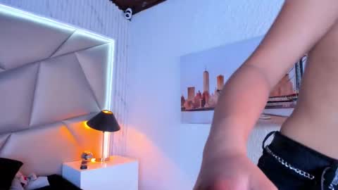 valery_smith15 online show from 02.16.25