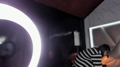 valery_smith15 online show from 03.04.25