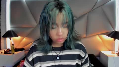 valery_smith15 online show from 03.04.25